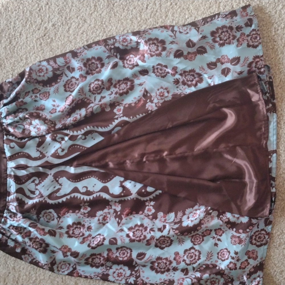 Skirt - Picture 3 of 7